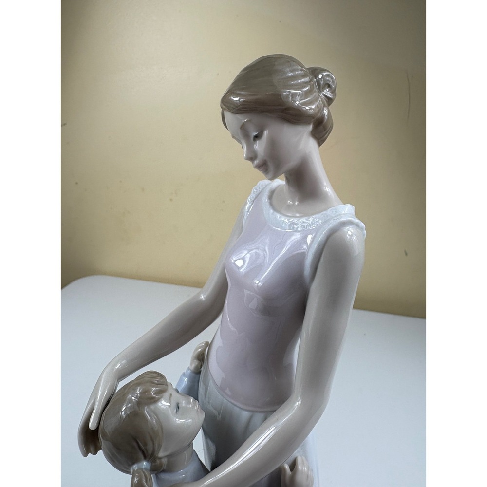 Lladro Mother & Child Porcelain Figurine 12" DAISA‎ 2000 Retired Embrace - Picture 4 of 16